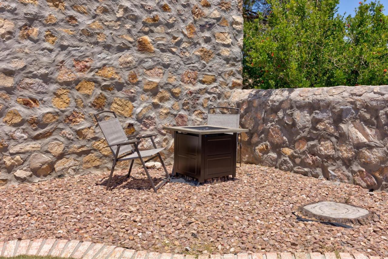 Holiday home With Mountain View/pool/tub El Paso