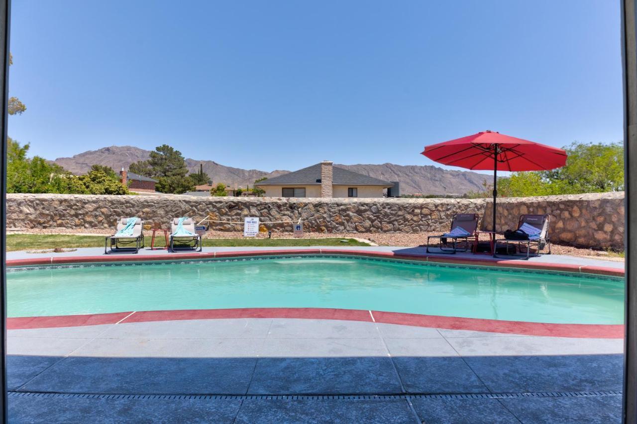 With Mountain View/pool/tub * El Paso