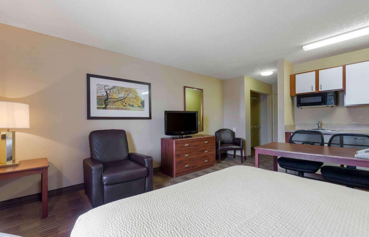 Extended America - - West Hotel