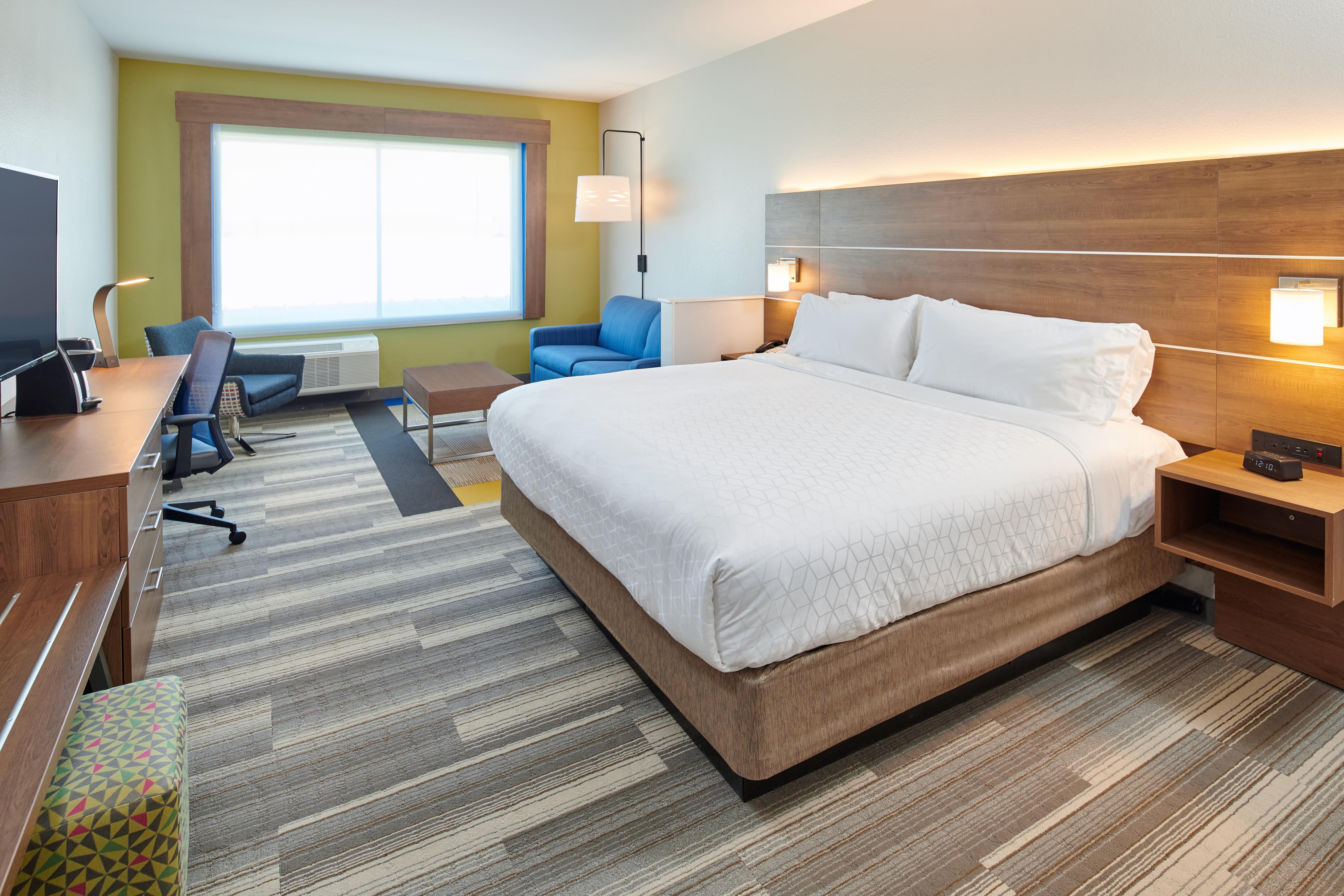 Hotel Express & East-loop 375 By Ihg 3*