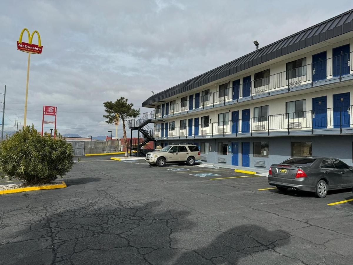Days By Wyndham Airport East Hotel 2*