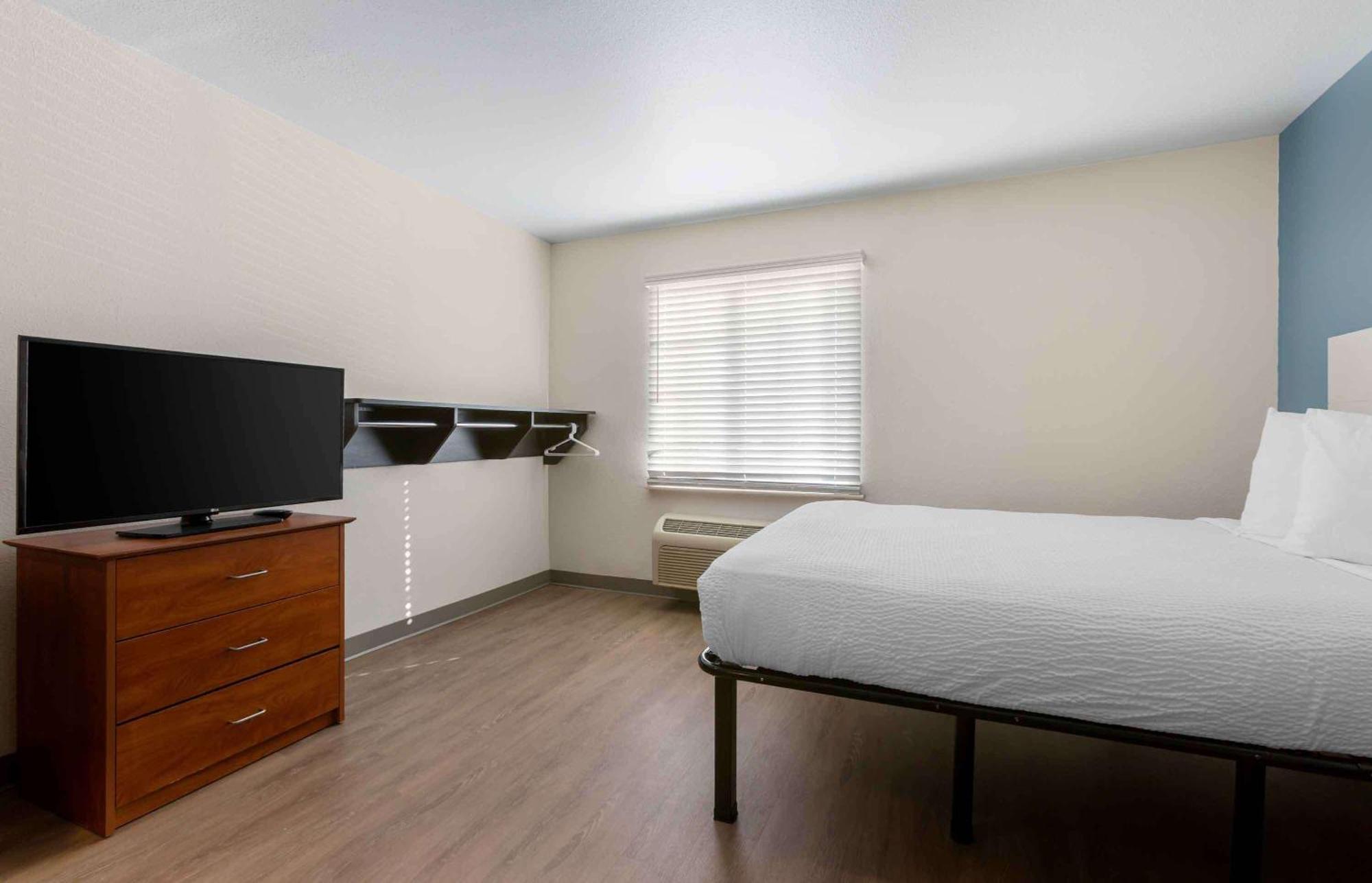 Extended America Select - - East Hotel 2*