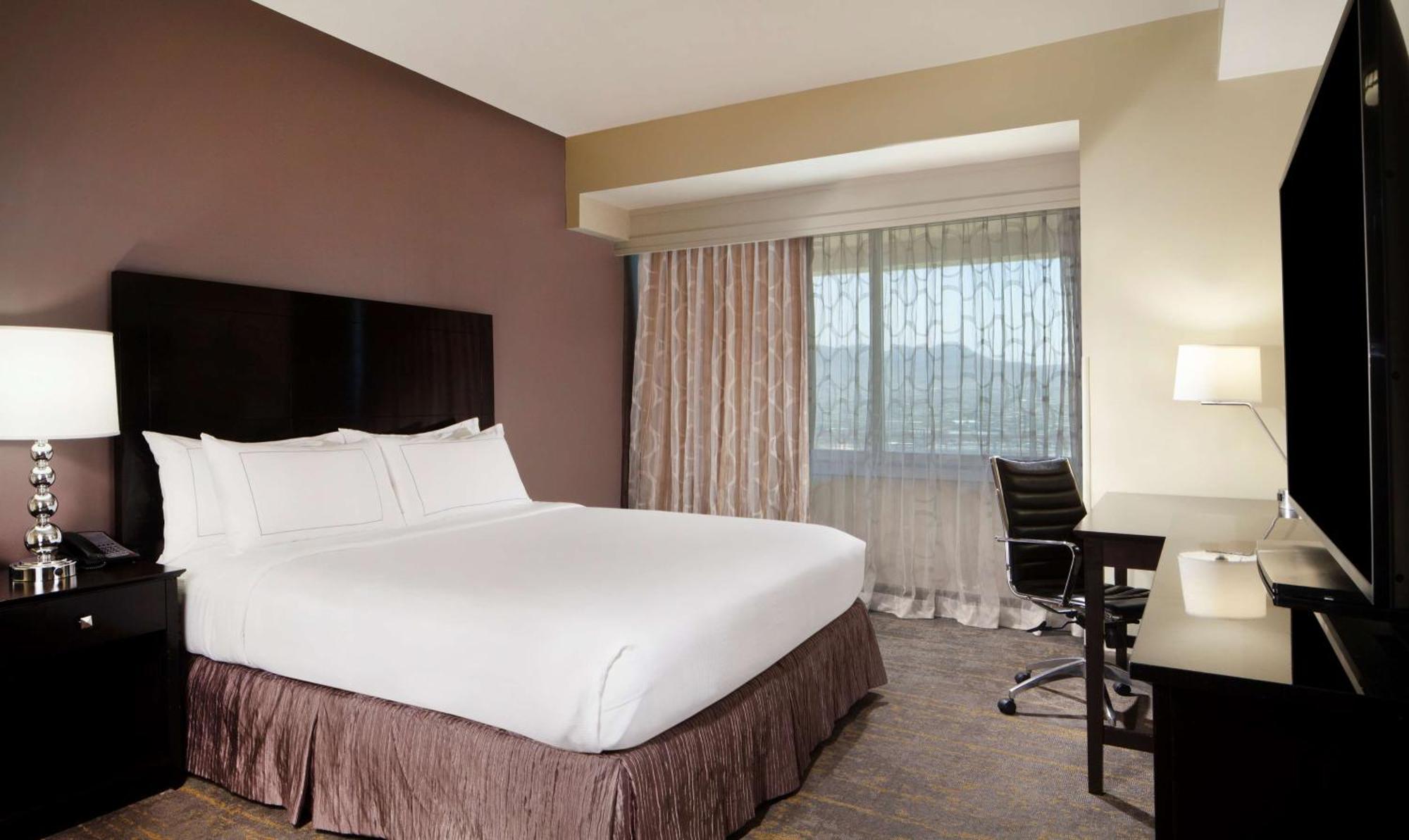 Doubletree By Hilton Downtown