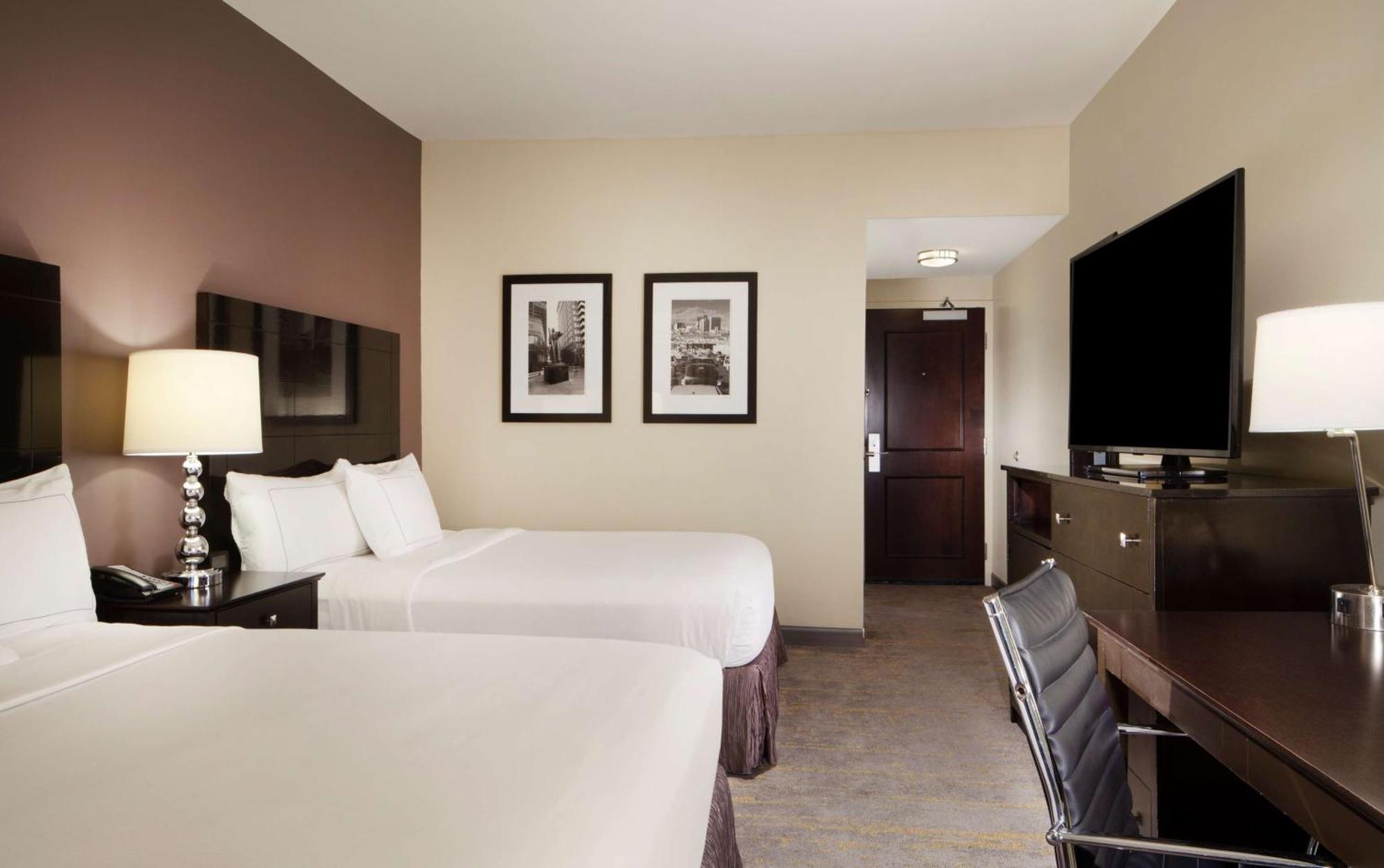 Doubletree By Hilton Downtown Hotel