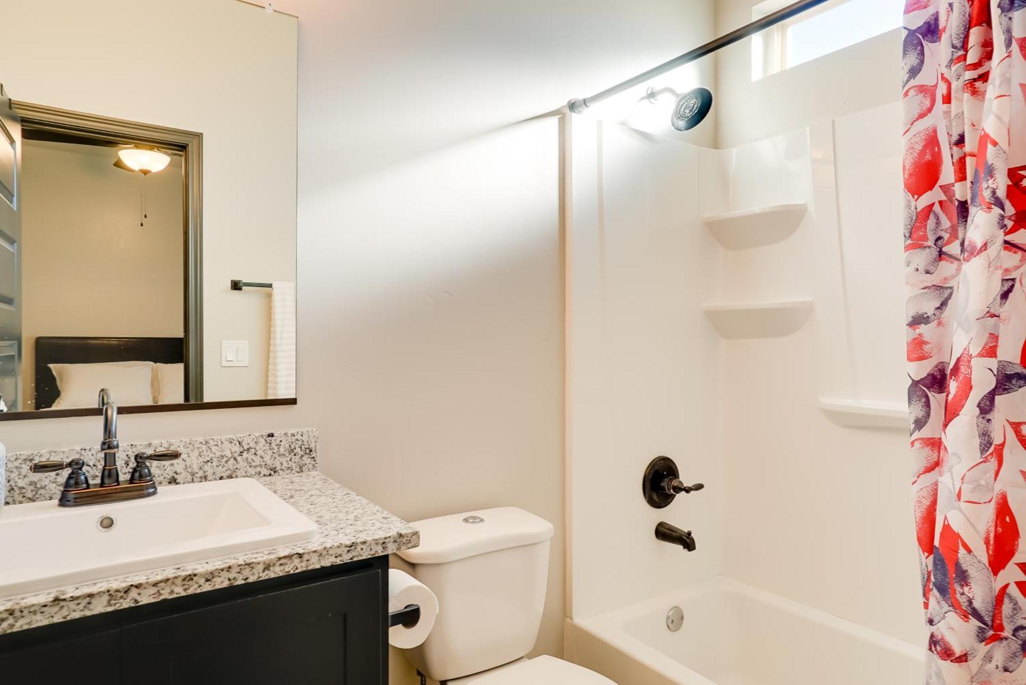 Single-story Apt, 3 Mi To Bliss! El Paso