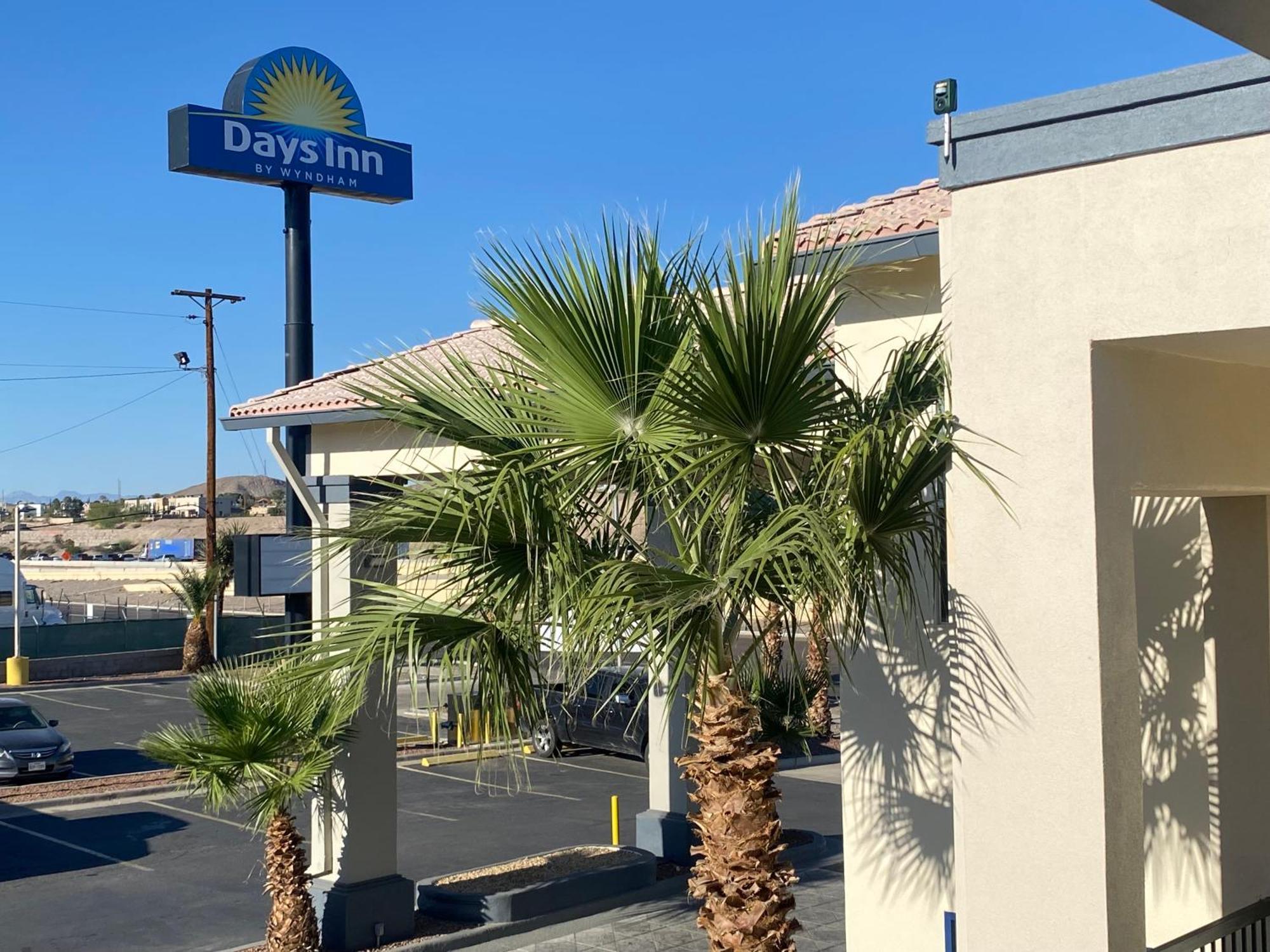 Days By Wyndham West Hotel 2*