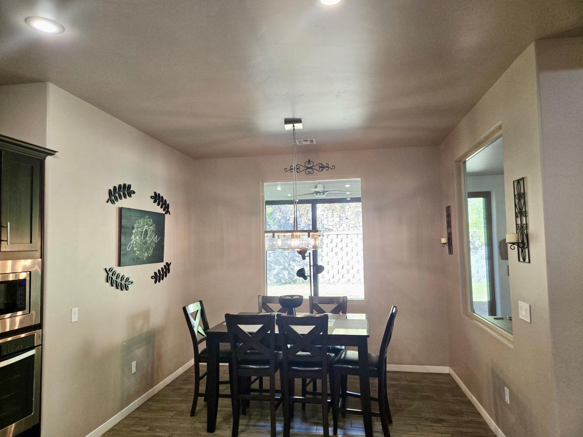 Villa Desert Dream 4 Bedroom 3 Ba With Game And Outdoor Patio & Grill