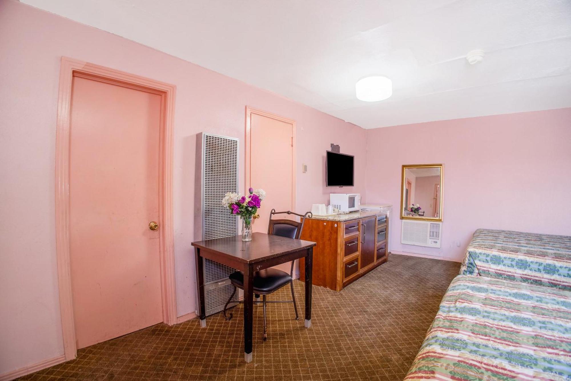 Motel Sands By Oyo Near Airport
