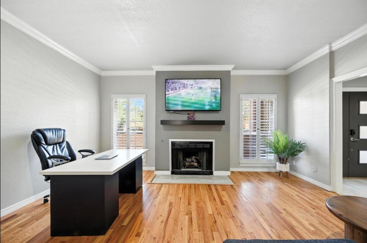 4 Bed 3 And Half Baths With Heated Pool Holiday home El Paso