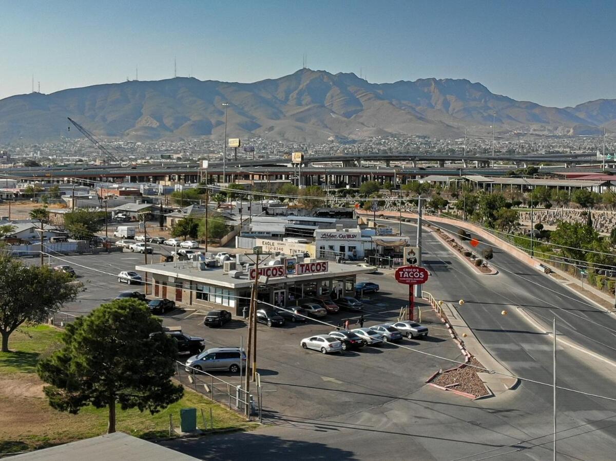 Entire Home In El Paso, Texas Holiday home *