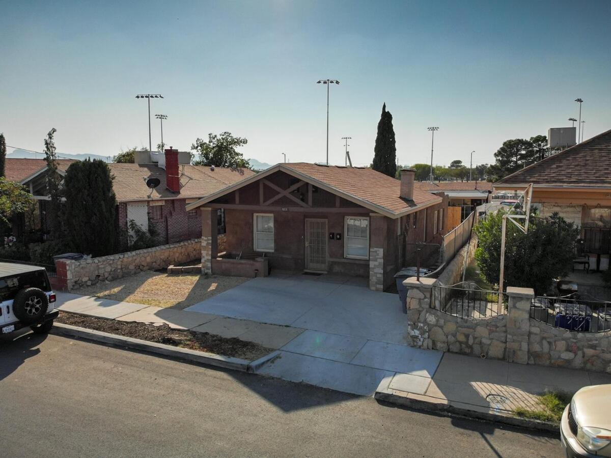 Entire Home In El Paso, Texas * El Paso