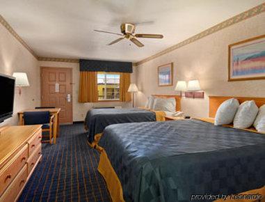 Hotel Days By Wyndham West El Paso