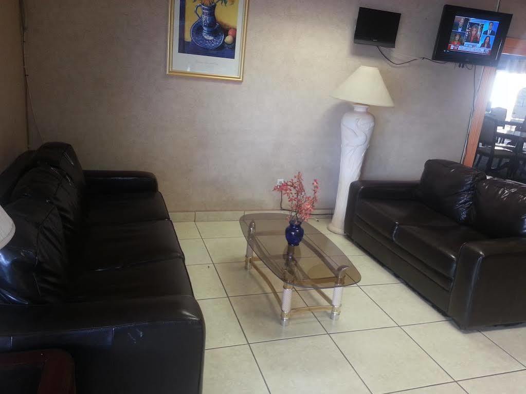 Extend-a-suites Utep 2*