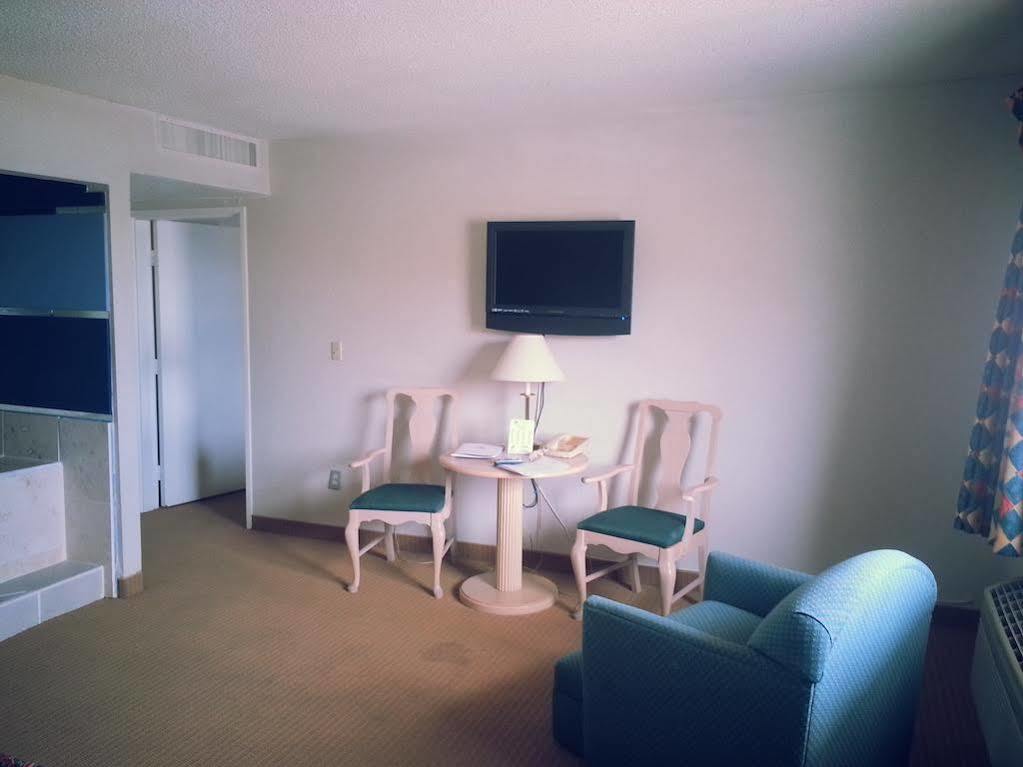 Extend-a-suites Utep Motel 2*