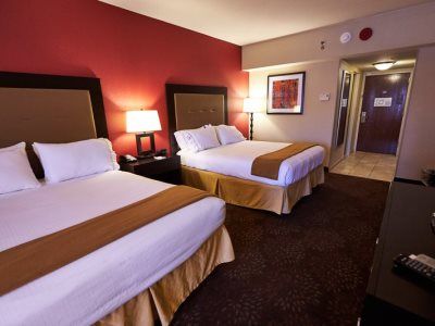 Hotel Hi Express 1744 On Ft Bliss 2*