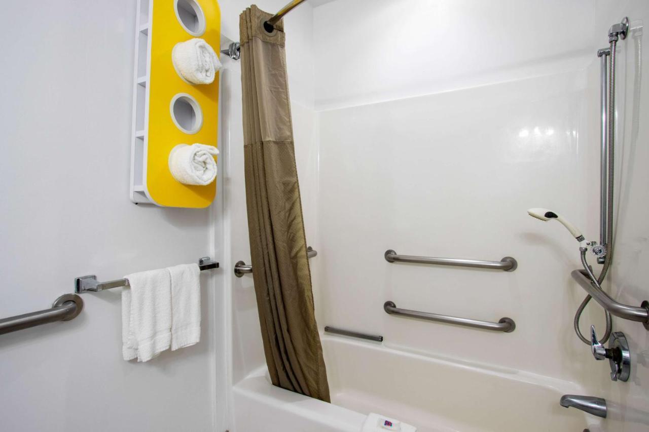 Hotel 6-el Paso, Tx - Southeast 2*