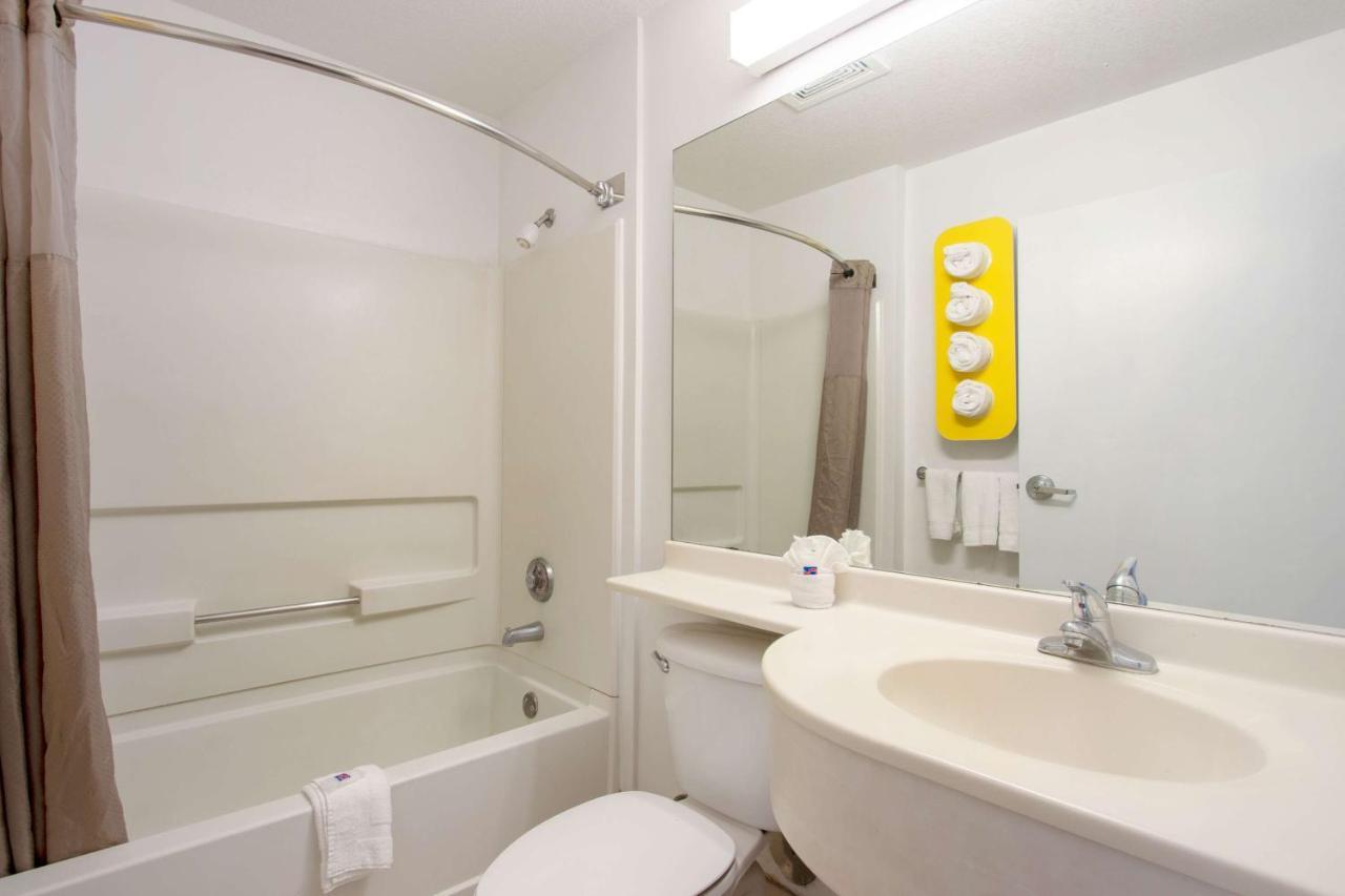6-el Paso, Tx - Southeast Hotel 2*