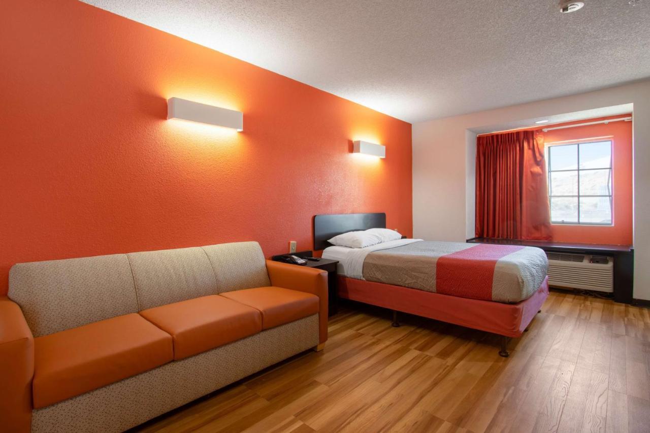 6-el Paso, Tx - Southeast Hotel
