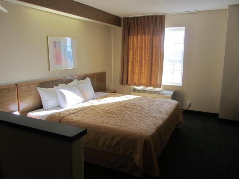 Spark By Hilton El Paso University Hotel 3*