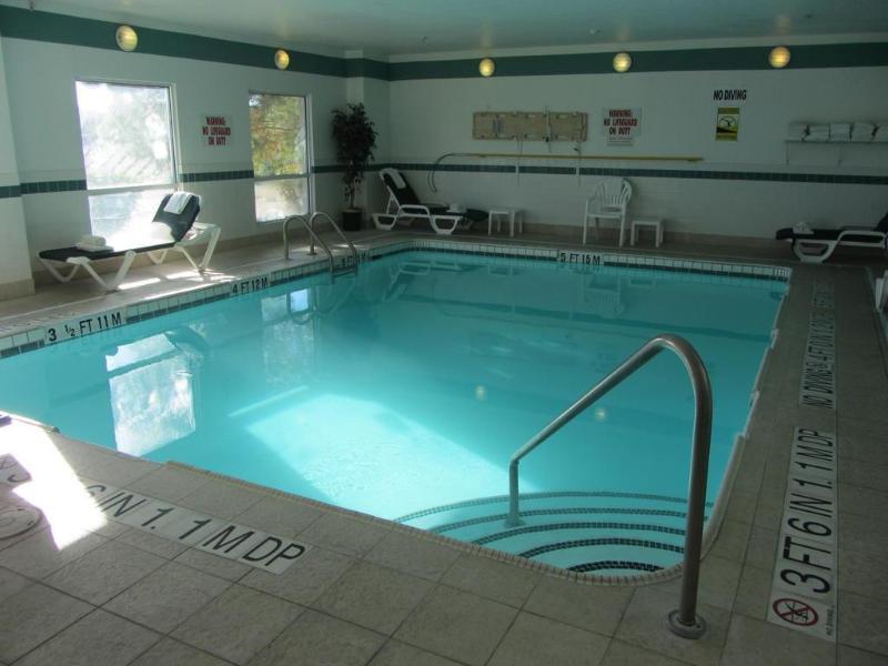 Hotel Spark By Hilton El Paso University 3*